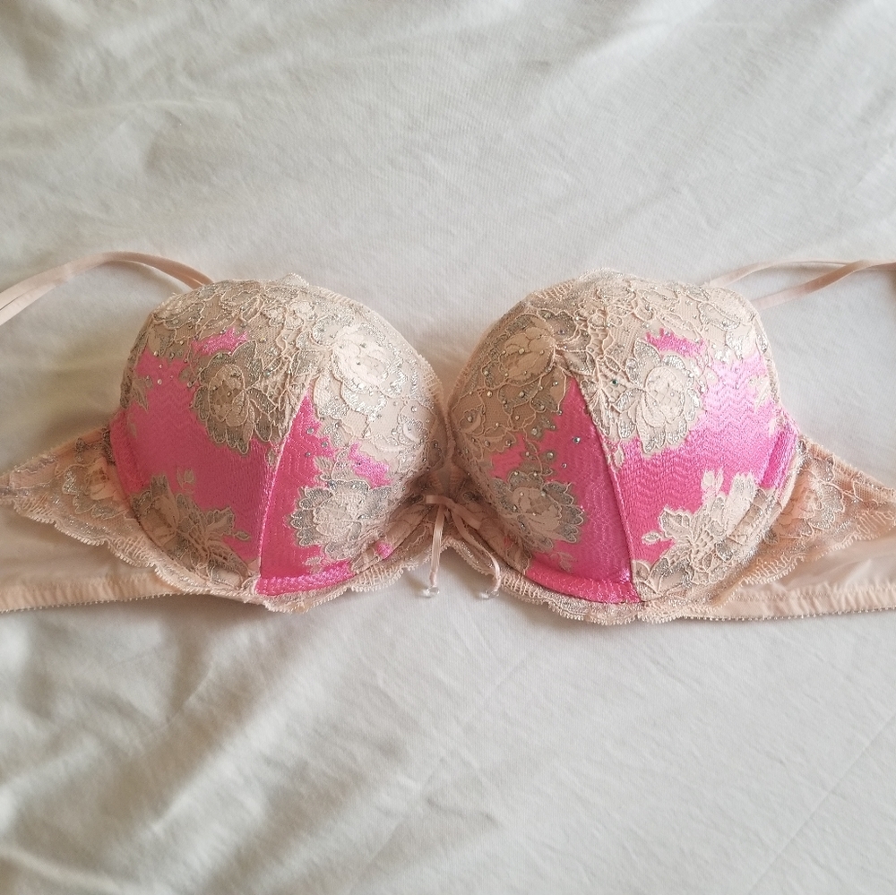 Victoria secret push up bra 34D new no tags
